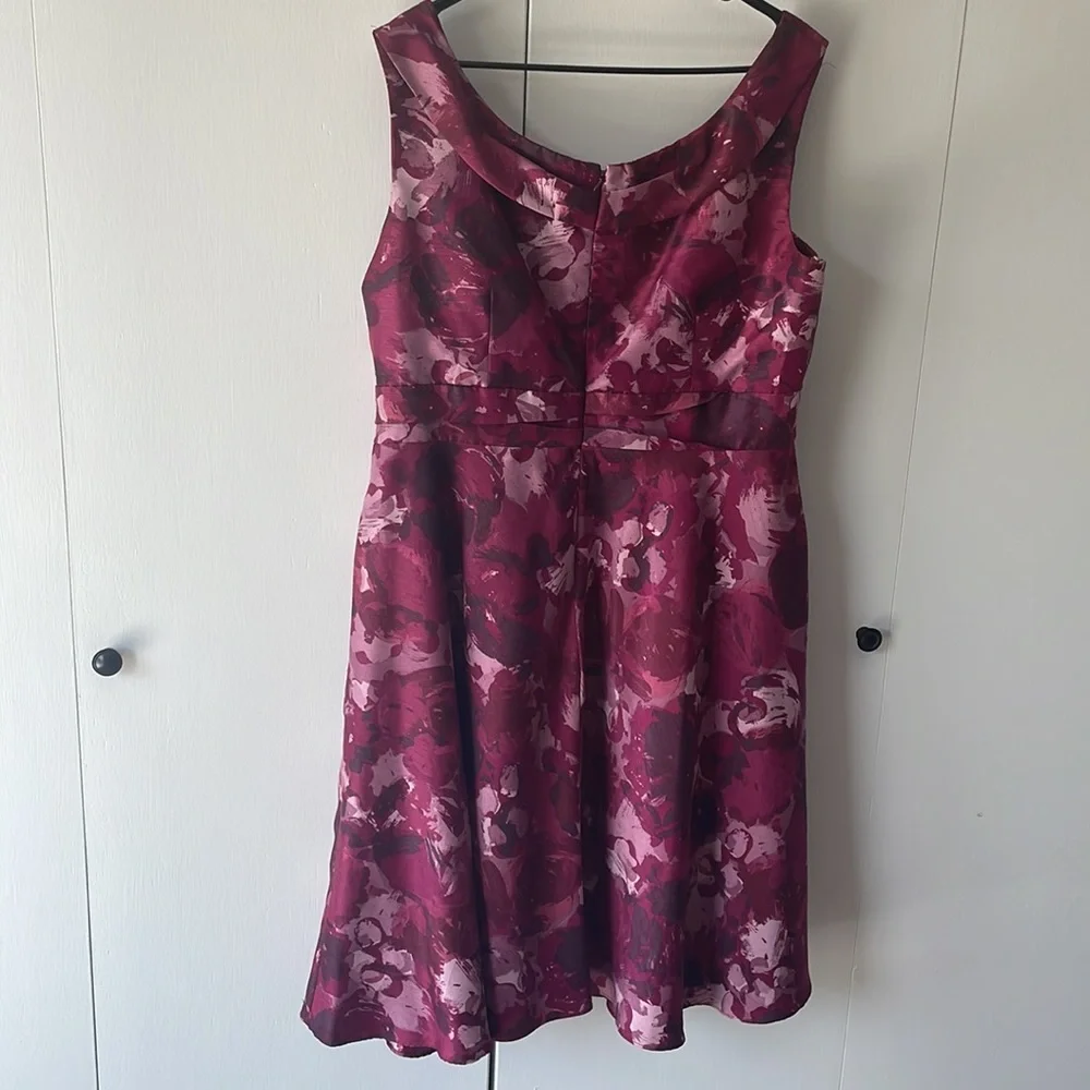 David’s Bridal Size 20 Beautiful Midi Length Dress - Picture 2 of 10
